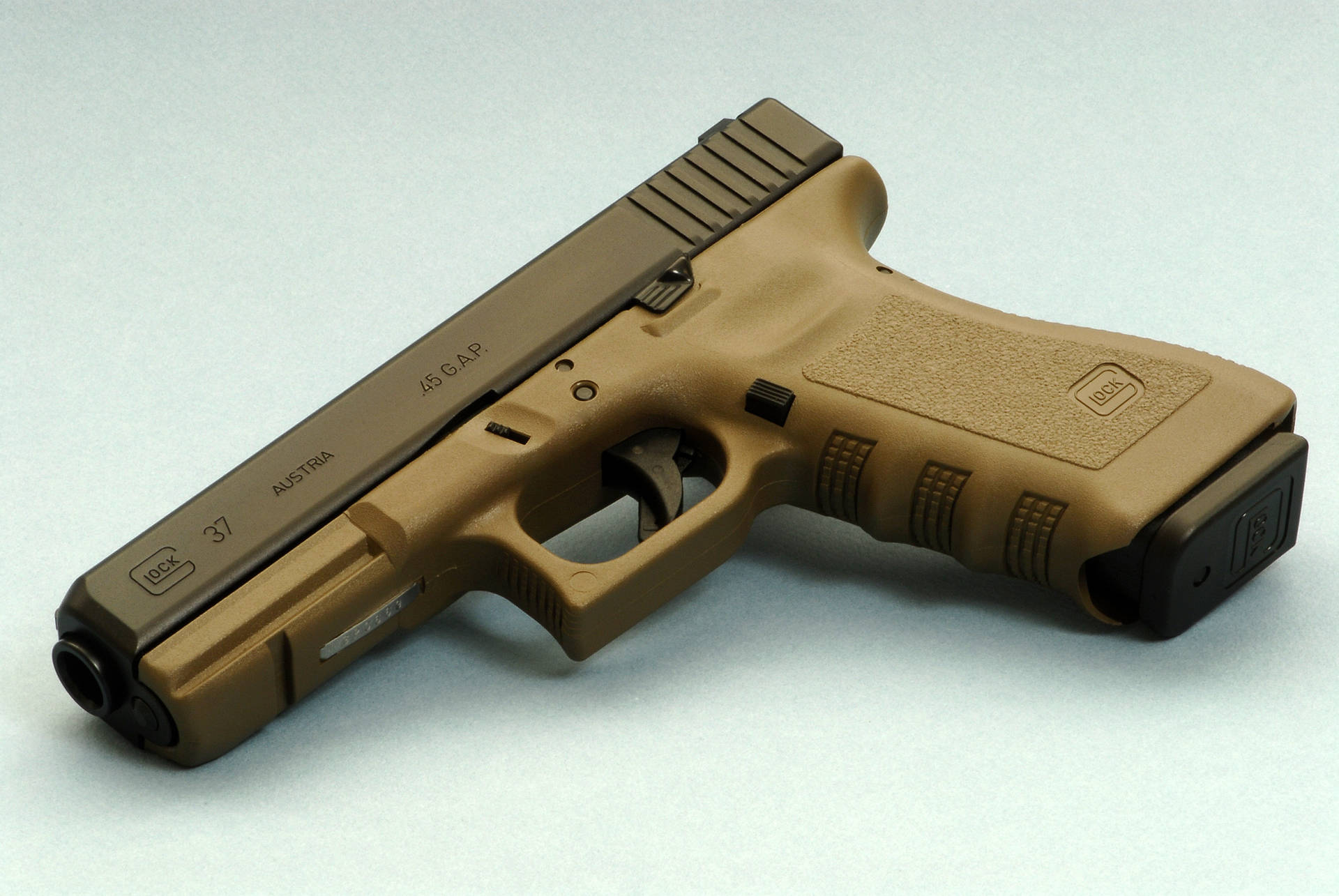 Glock 3000X2008 Wallpaper and Background Image