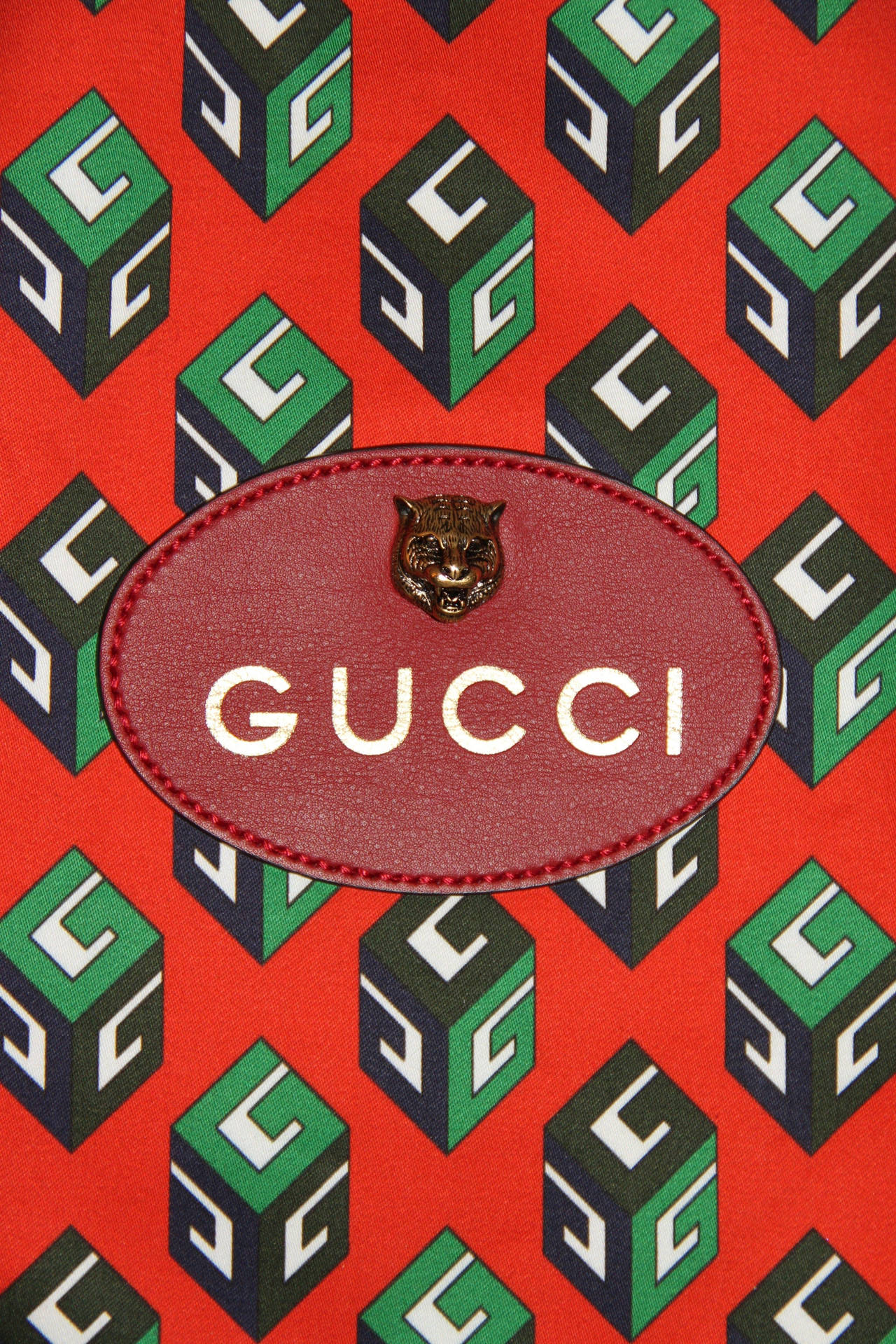 Gucci 3274X4911 Wallpaper and Background Image