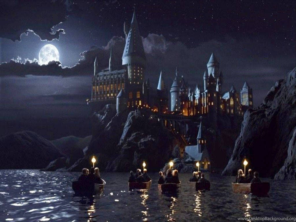 Hogwarts 1024X768 Wallpaper and Background Image