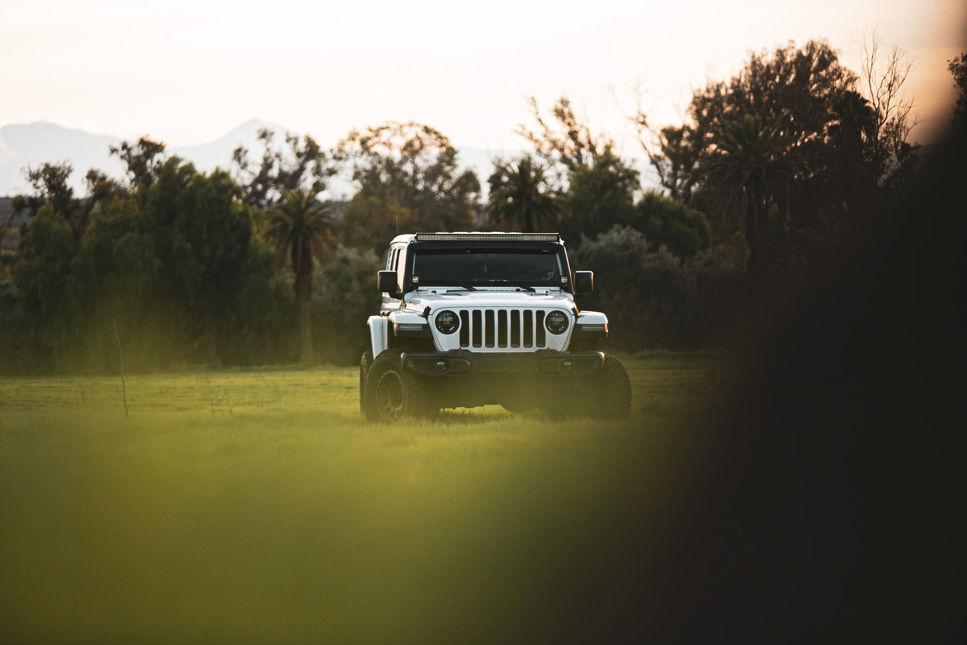 Jeep 3120X2080 Wallpaper and Background Image