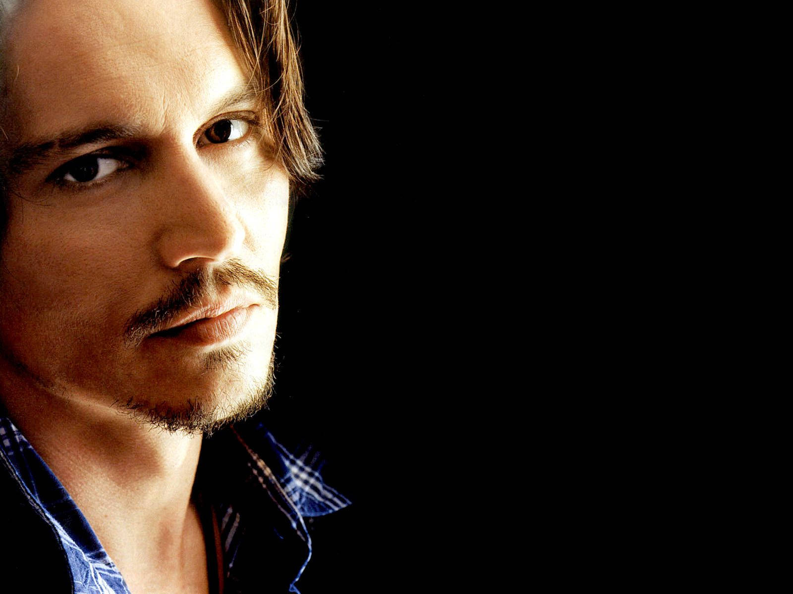 Johnny Depp 1600X1200 Wallpaper and Background Image