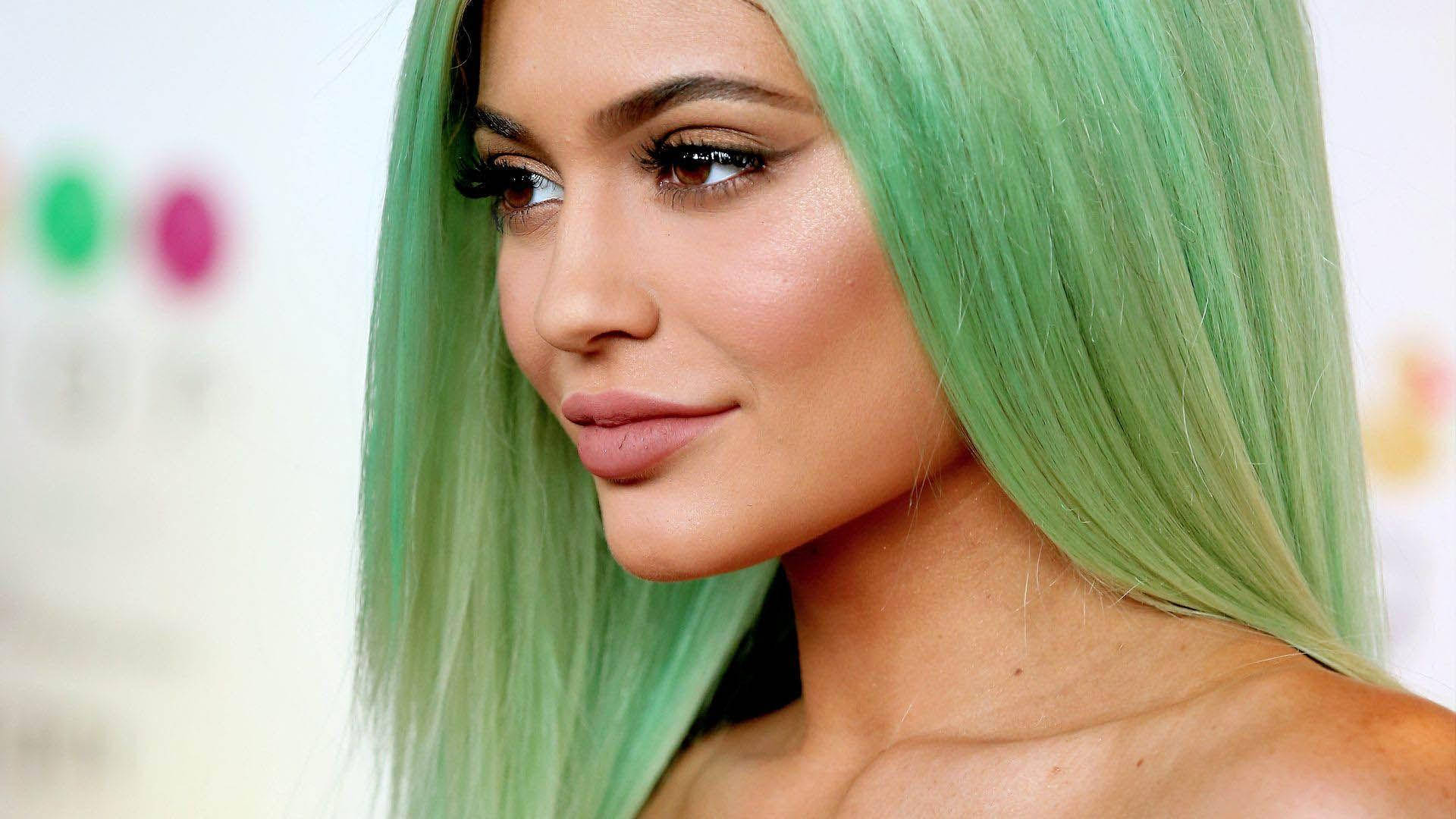 Kylie Jenner 1920X1080 Wallpaper and Background Image