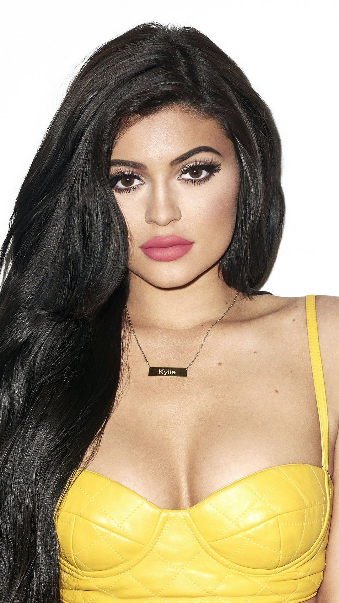 Kylie Jenner 2160X3840 Wallpaper and Background Image