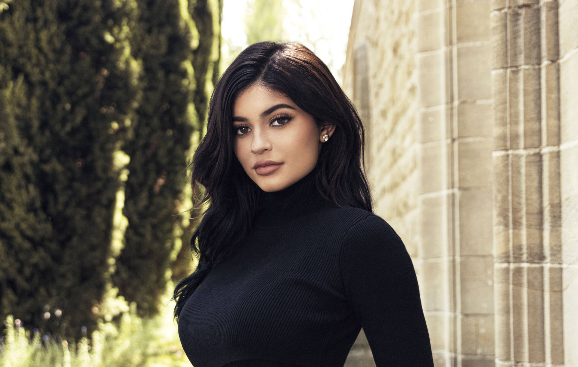 Kylie Jenner 3411X2165 Wallpaper and Background Image