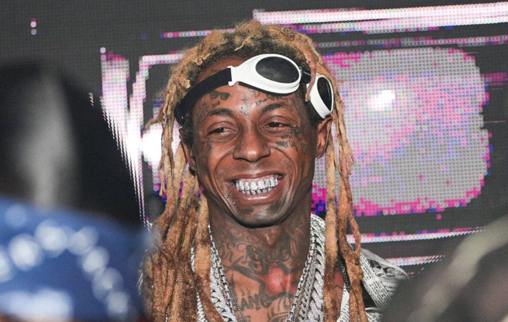2000X1270 Lil Wayne Wallpaper and Background
