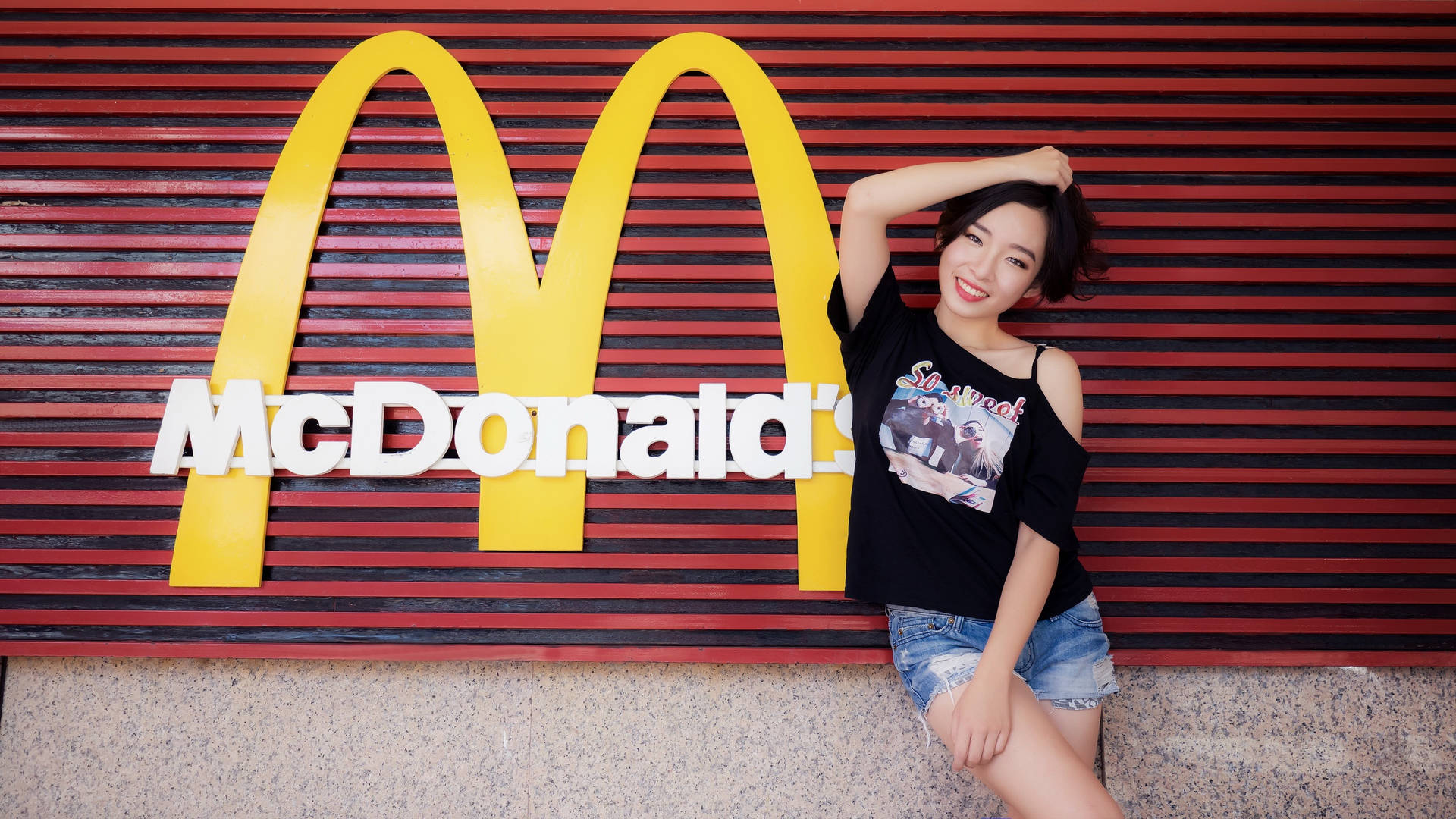 2560X1440 Mcdonalds Wallpaper and Background