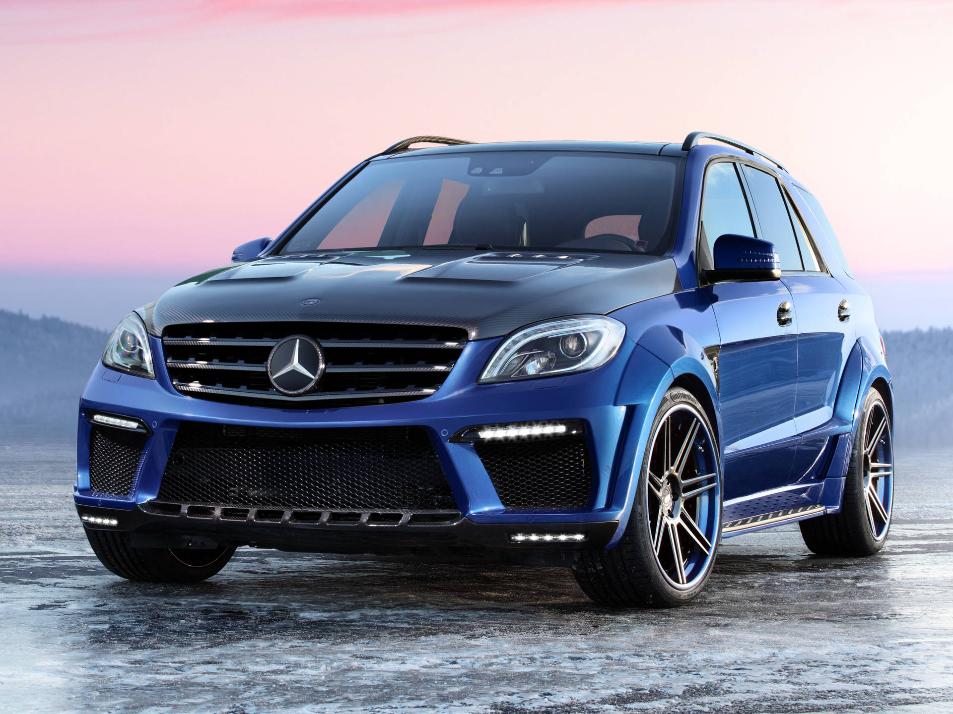Mercedes 2048X1536 Wallpaper and Background Image