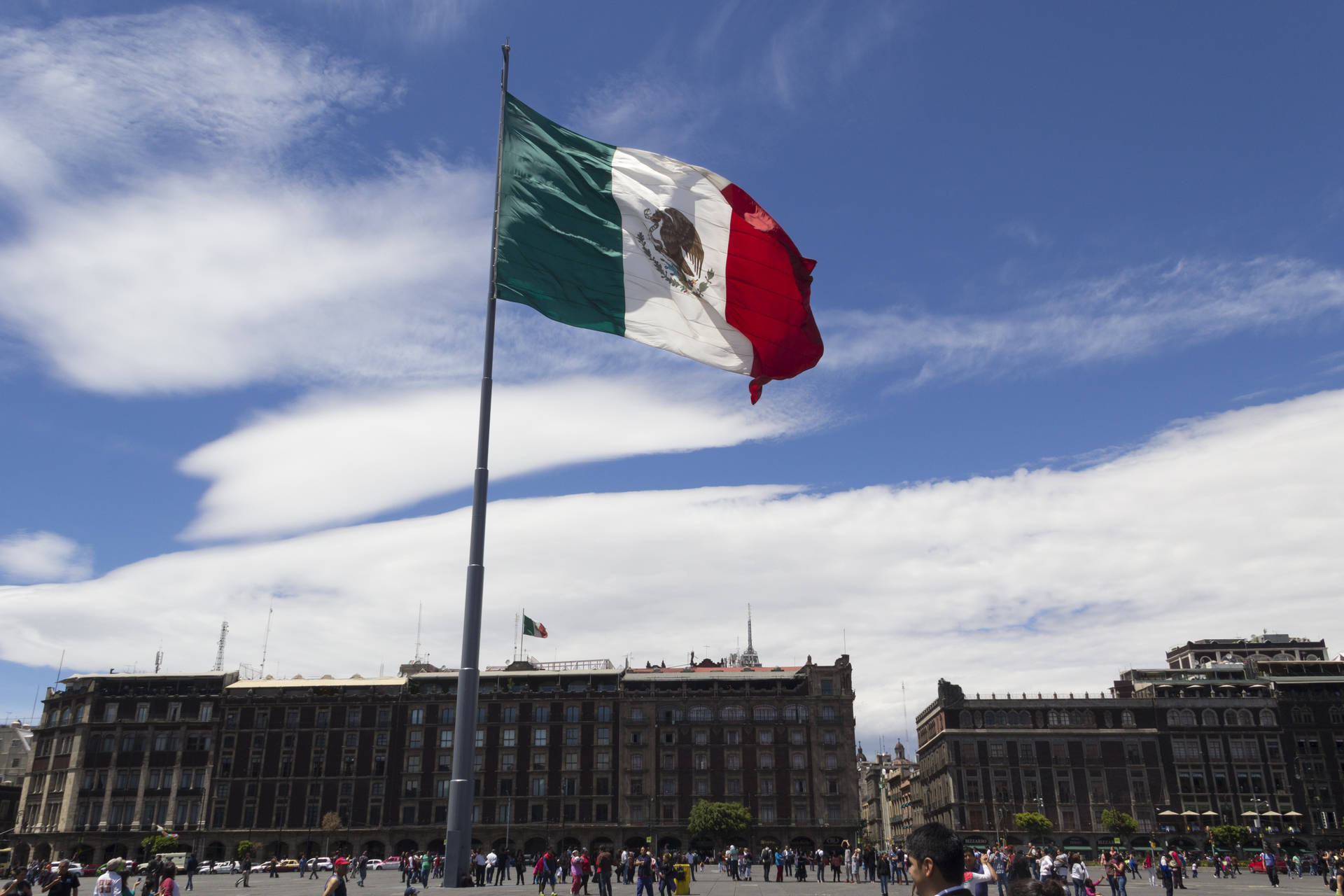 5125X3417 Mexico Flag Wallpaper and Background