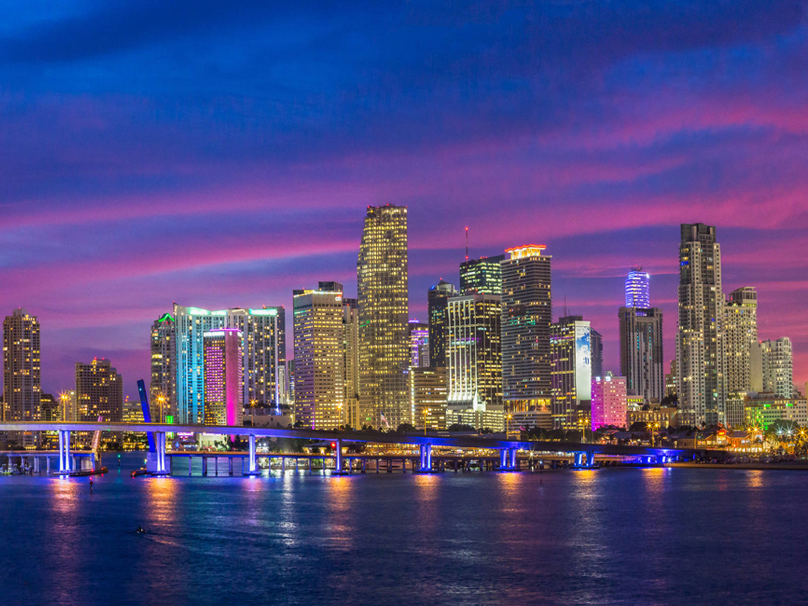 Miami 1600X1200 Wallpaper and Background Image