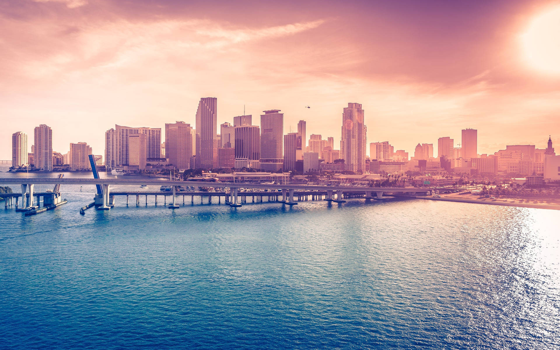 Miami 2880X1800 Wallpaper and Background Image
