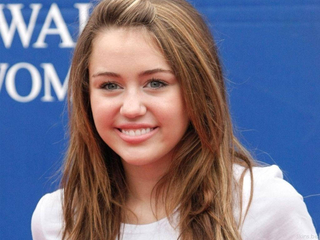 Miley Cyrus 1024X768 wallpaper