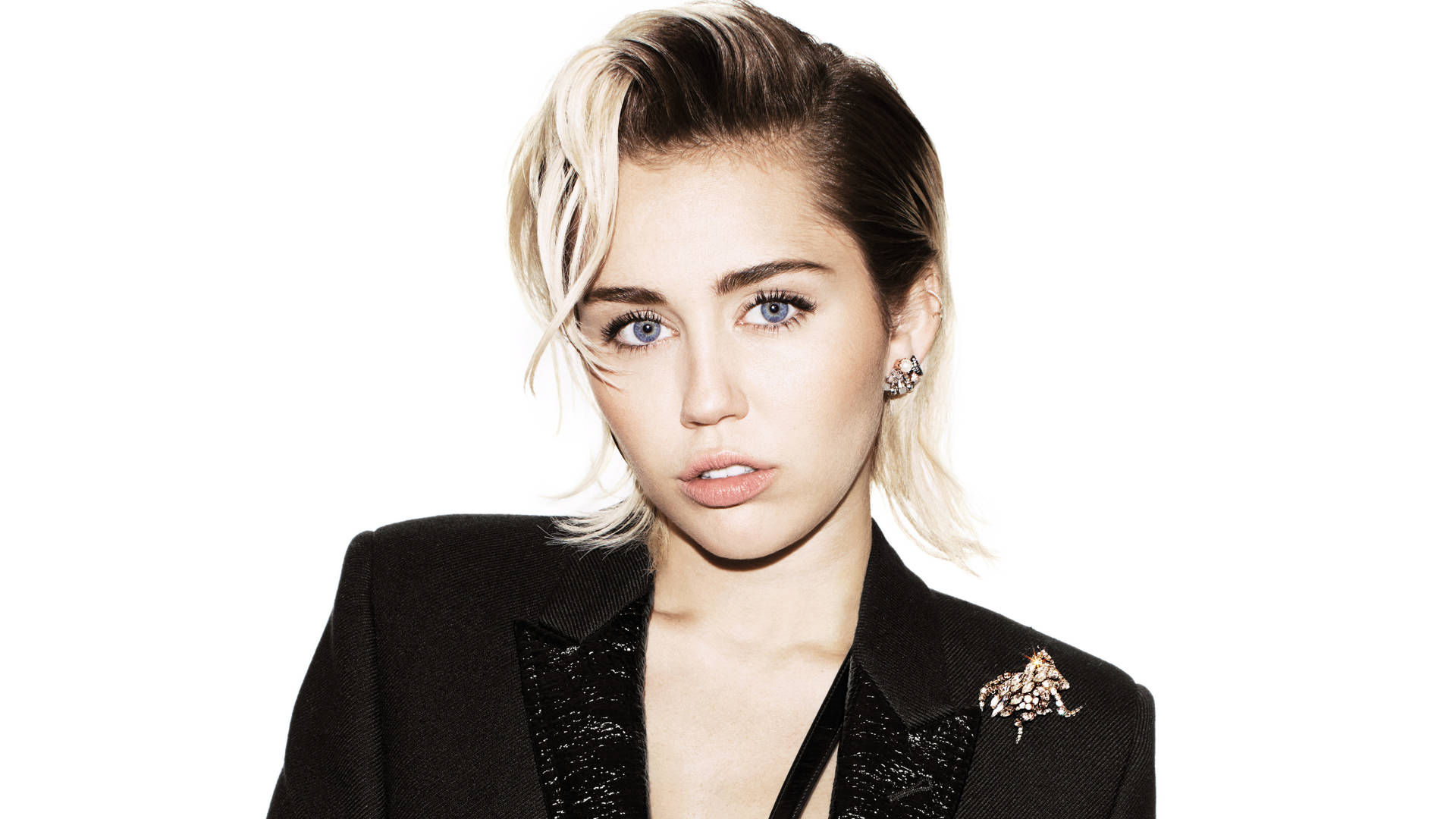 5120X2880 Miley Cyrus Wallpaper and Background