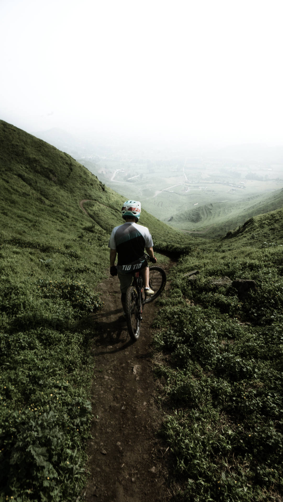 Mountain Bike 1971X3500 Wallpaper and Background Image