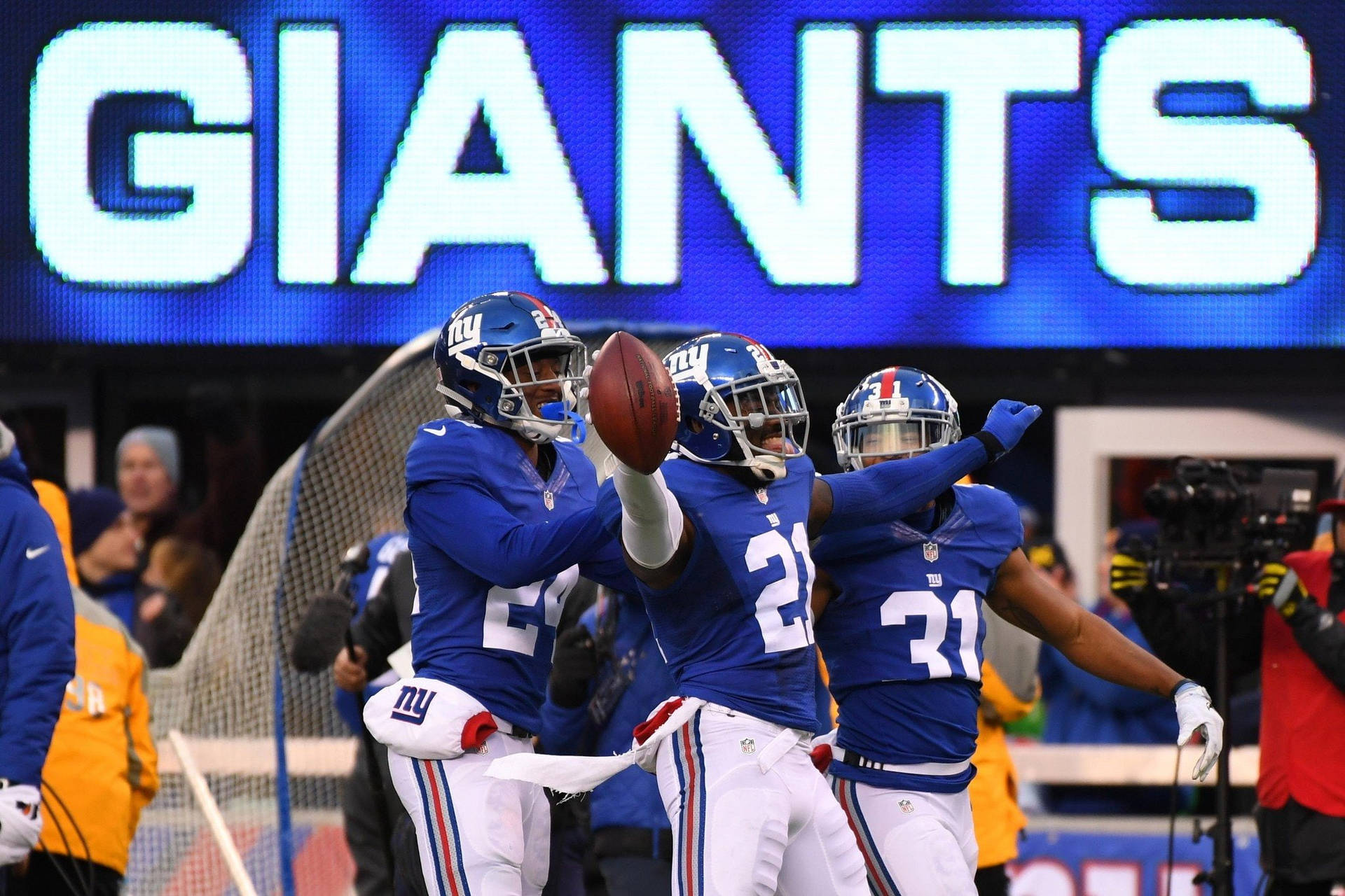 New York Giants 2047X1365 Wallpaper and Background Image