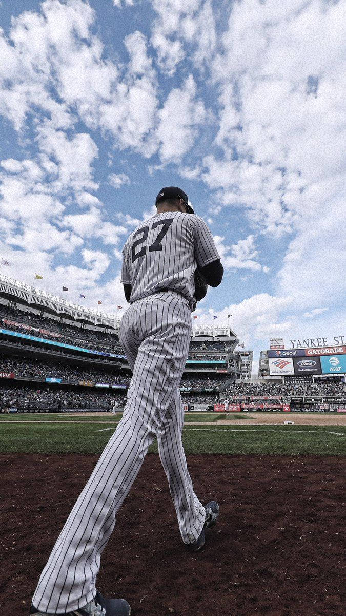 675X1200 New York Yankees Wallpaper and Background