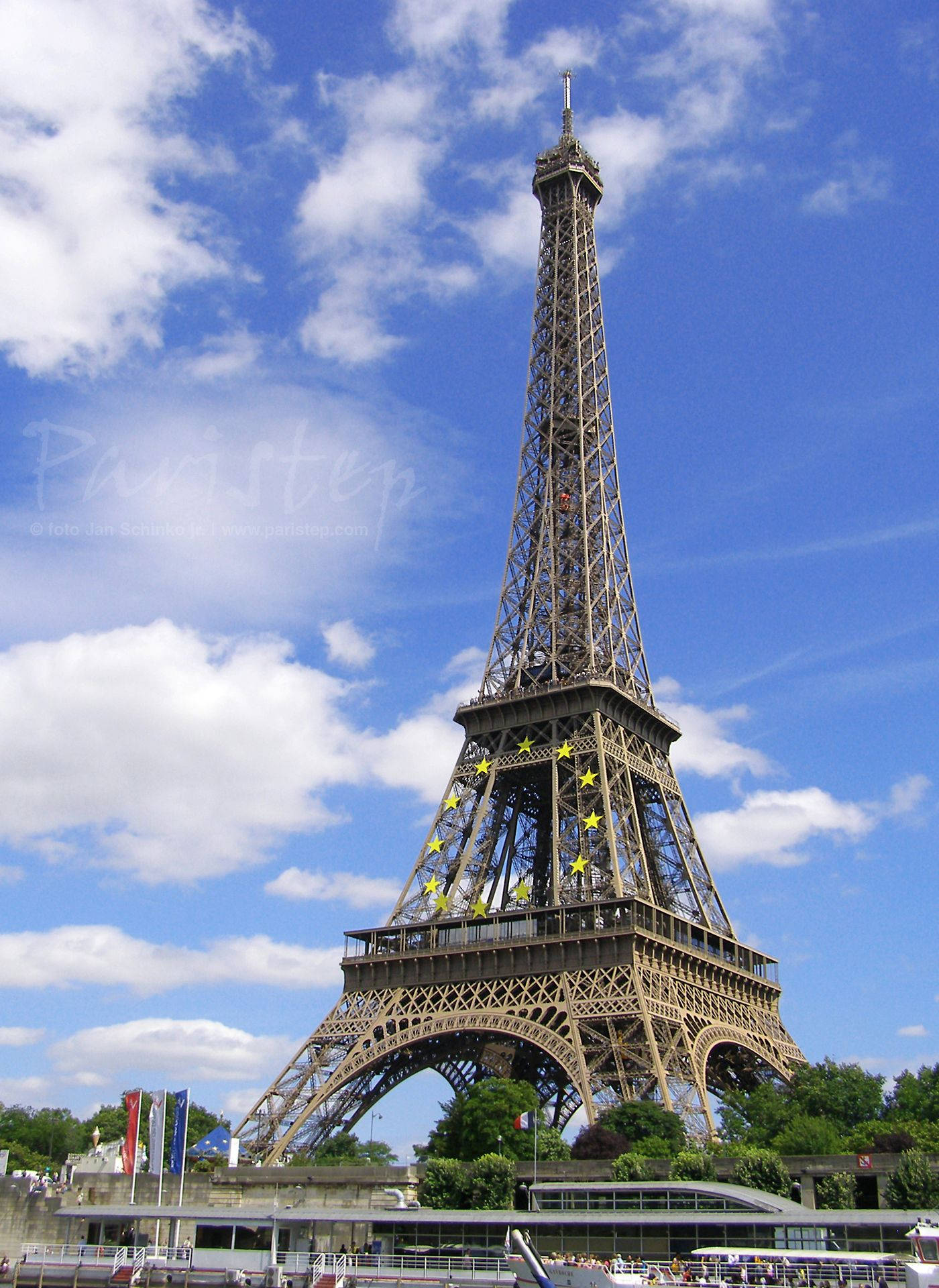 1400X1920 Paris Wallpaper and Background