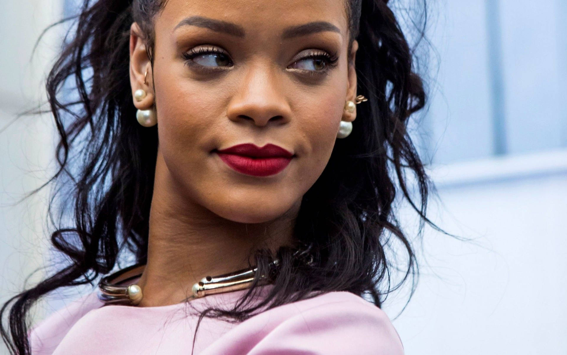 2048X1285 Rihanna Wallpaper and Background