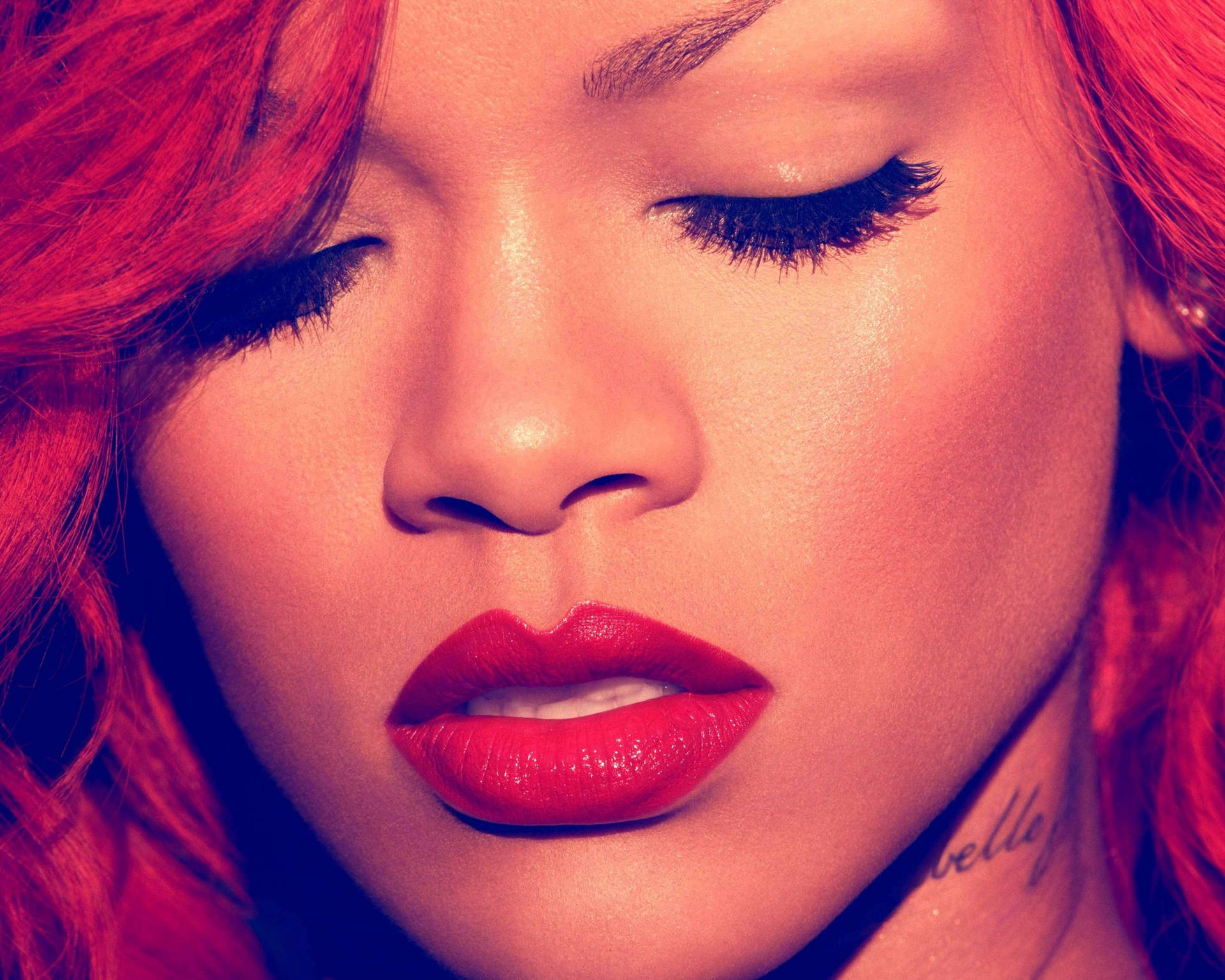 Rihanna 2560X2048 wallpaper