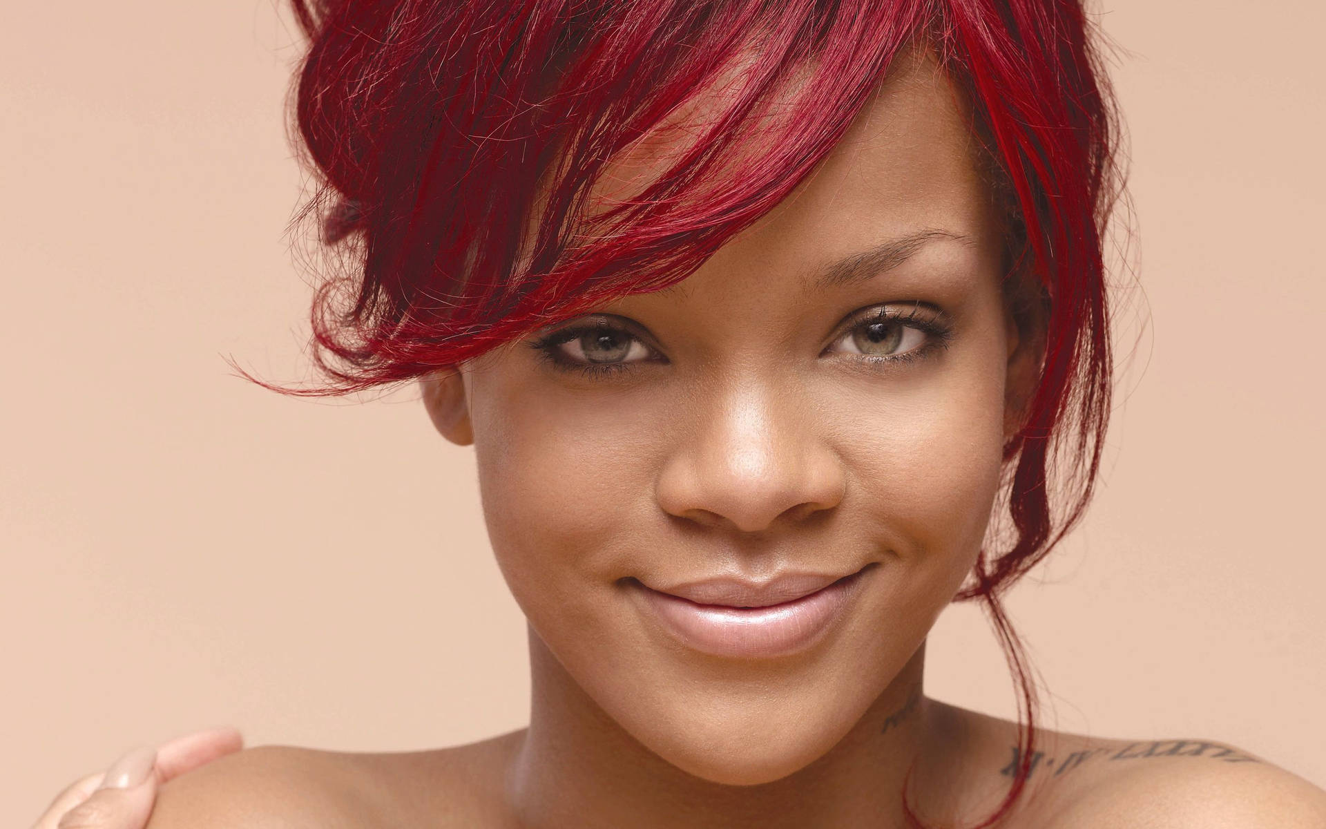 2880X1800 Rihanna Wallpaper and Background