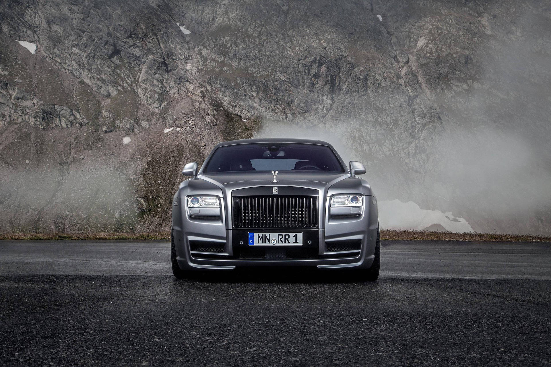Rolls Royce 2458X1638 Wallpaper and Background Image