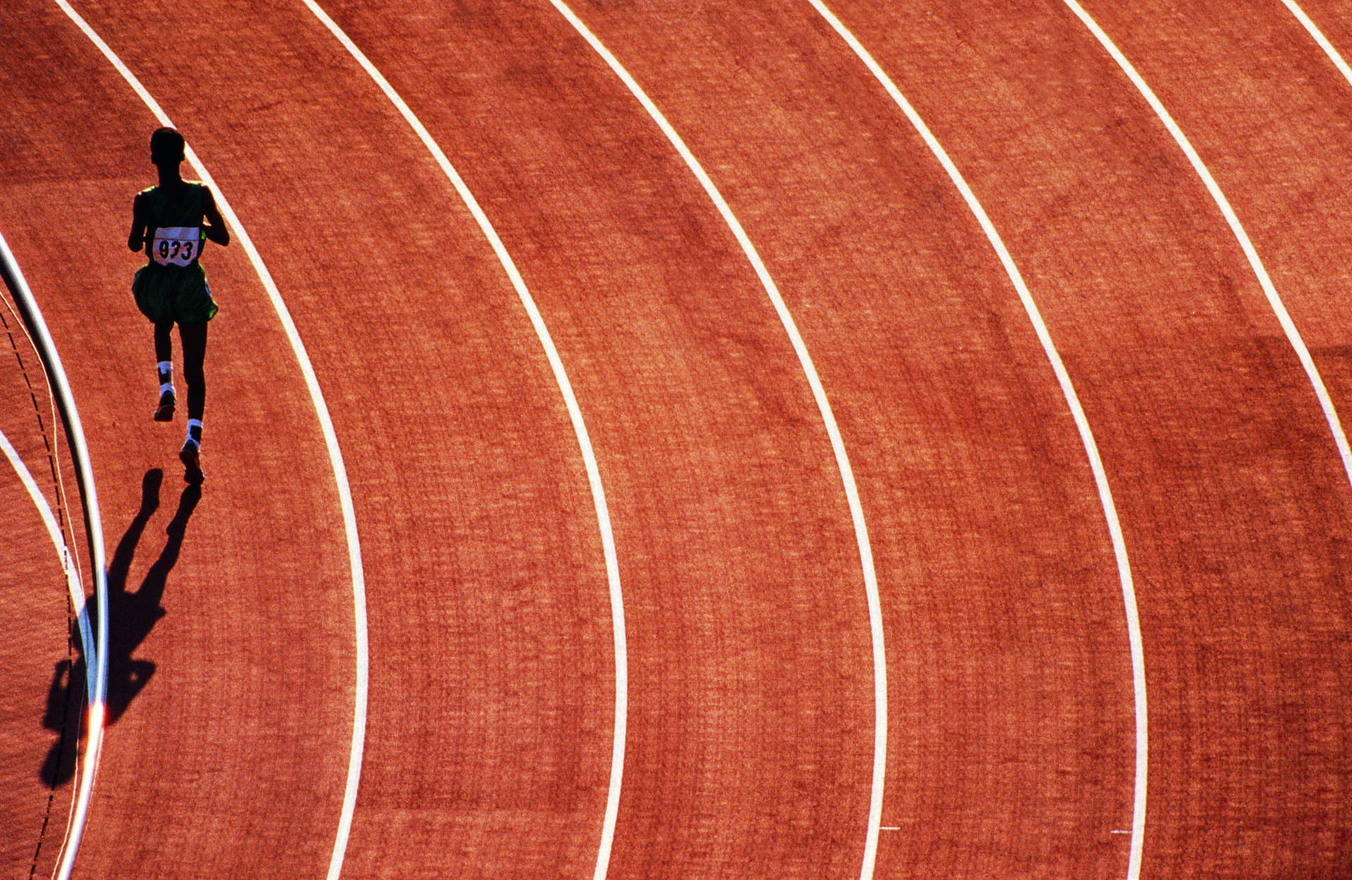 Running 3805X2478 Wallpaper and Background Image