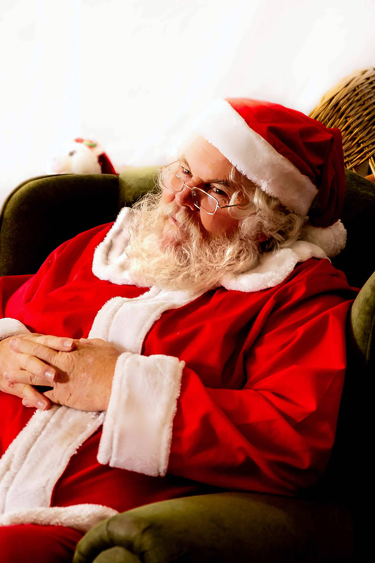 2172X3258 Santa Claus Wallpaper and Background