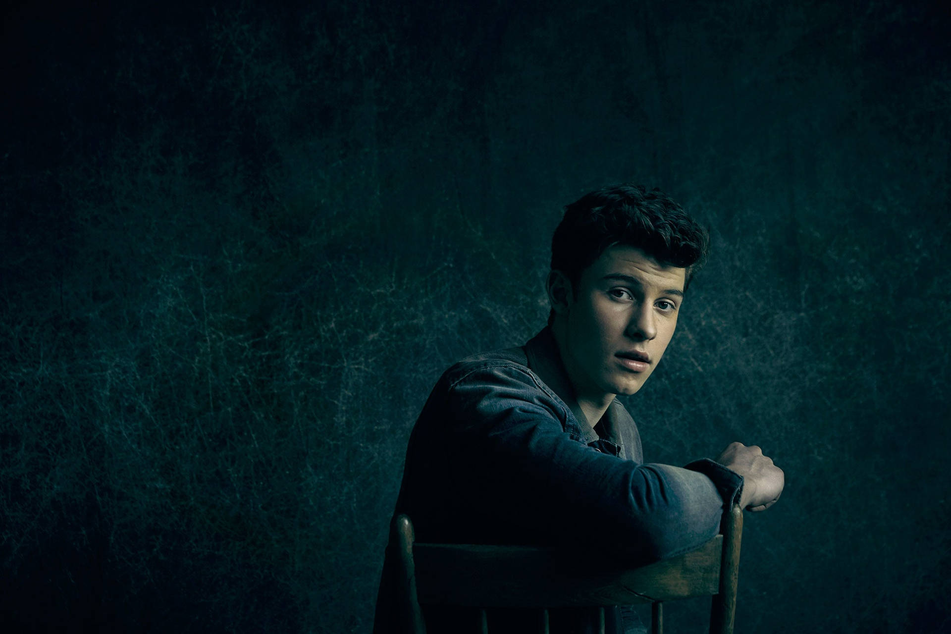 Shawn Mendes 2000X1333 Wallpaper and Background Image