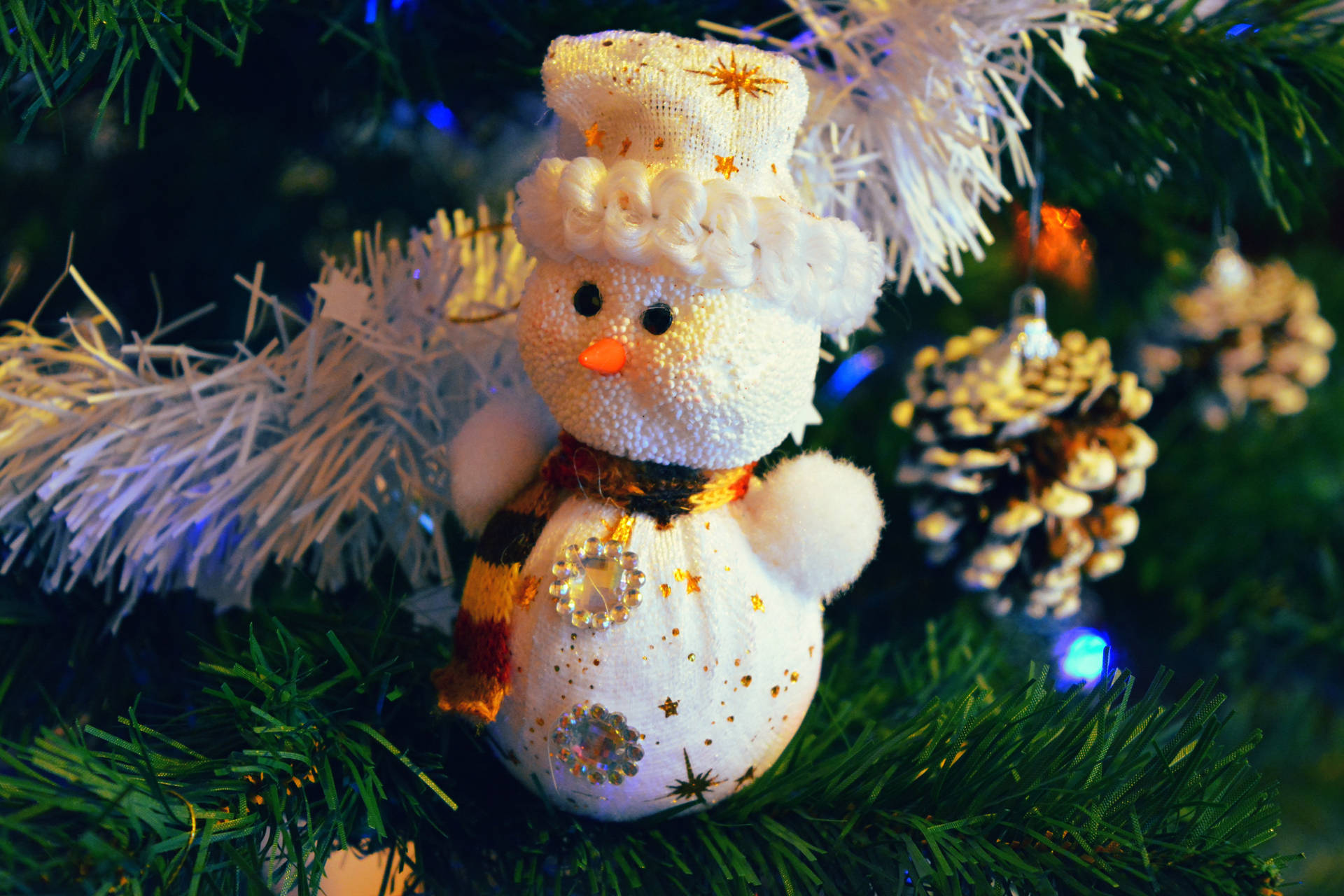 Snowman 6000X4000 Wallpaper and Background Image