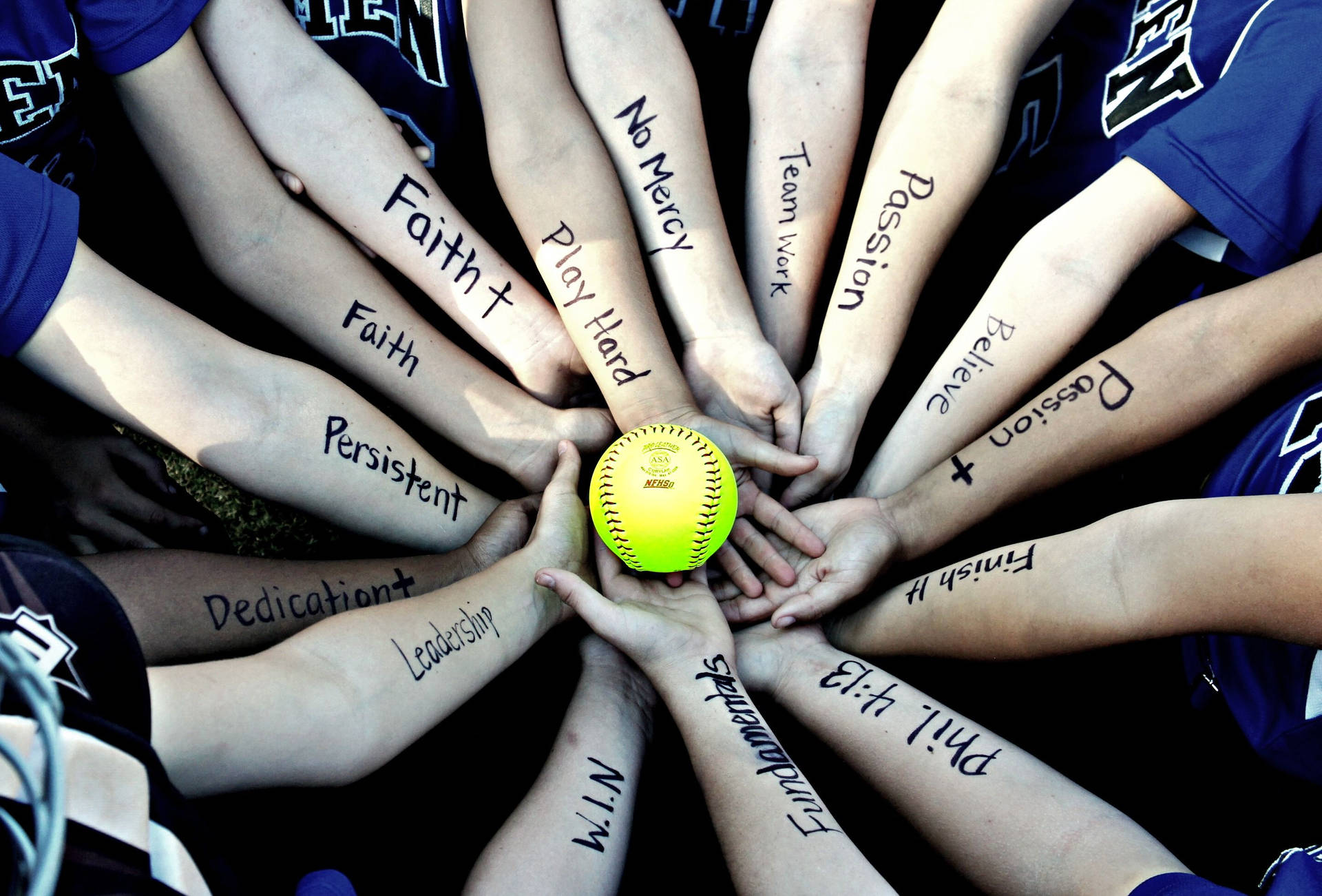 Softball 2871X1946 Wallpaper and Background Image