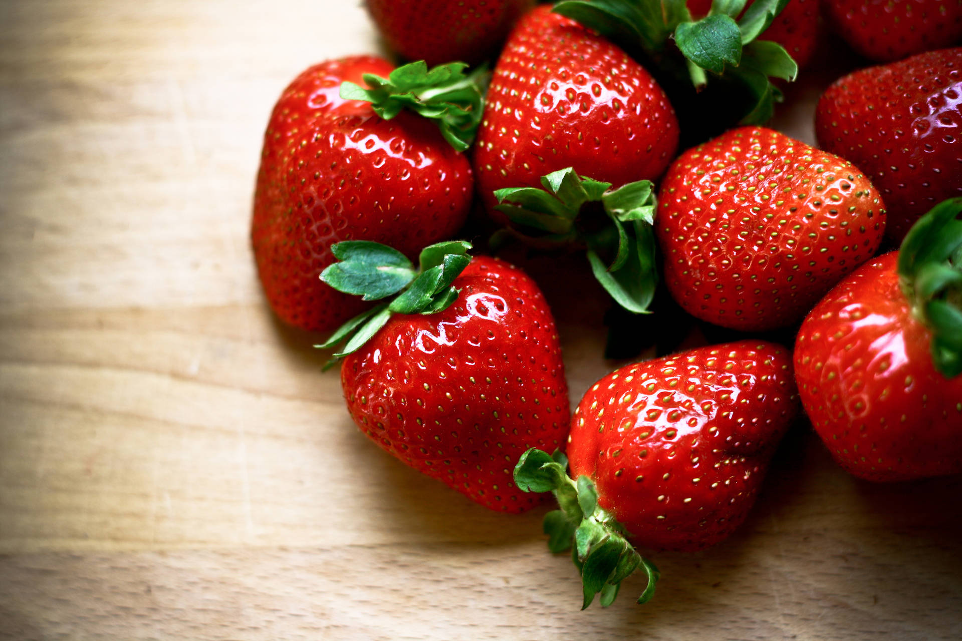 2048X1365 Strawberry Wallpaper and Background
