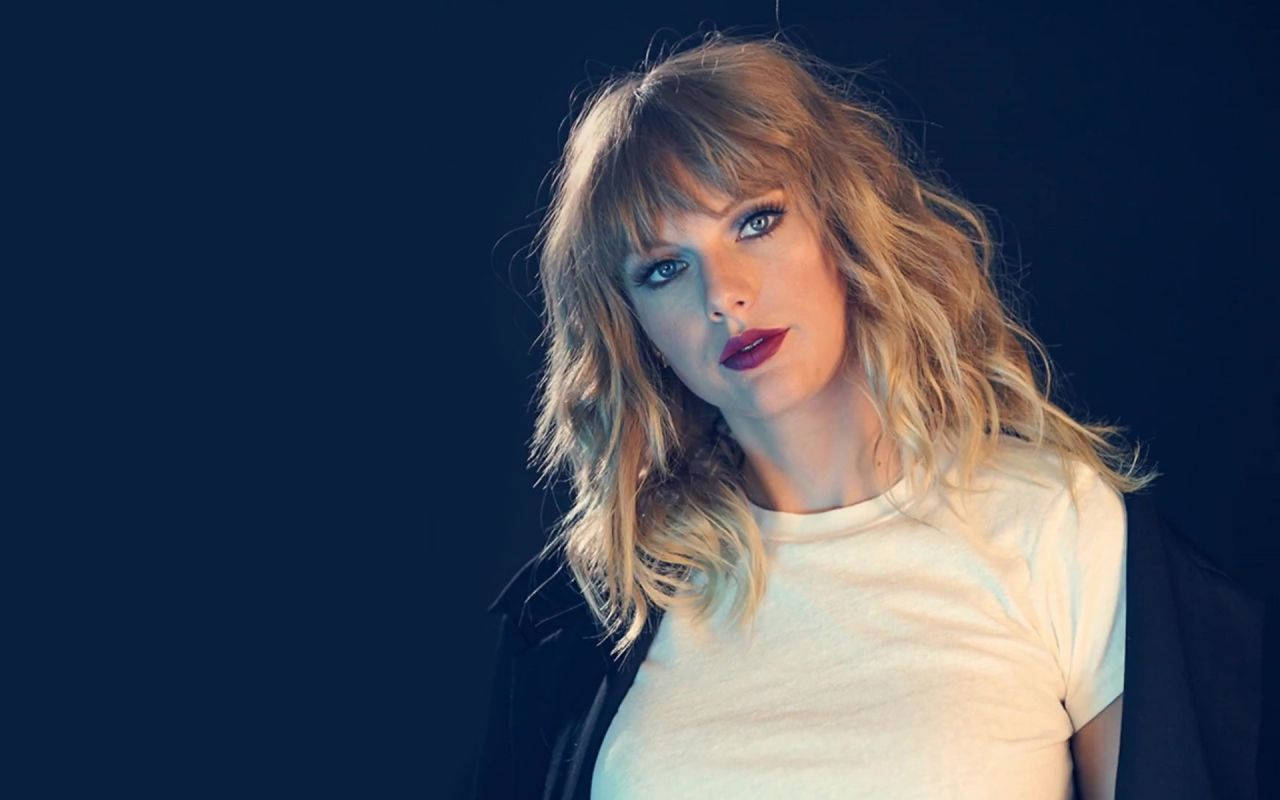 Taylor Swift 1280X800 Wallpaper and Background Image
