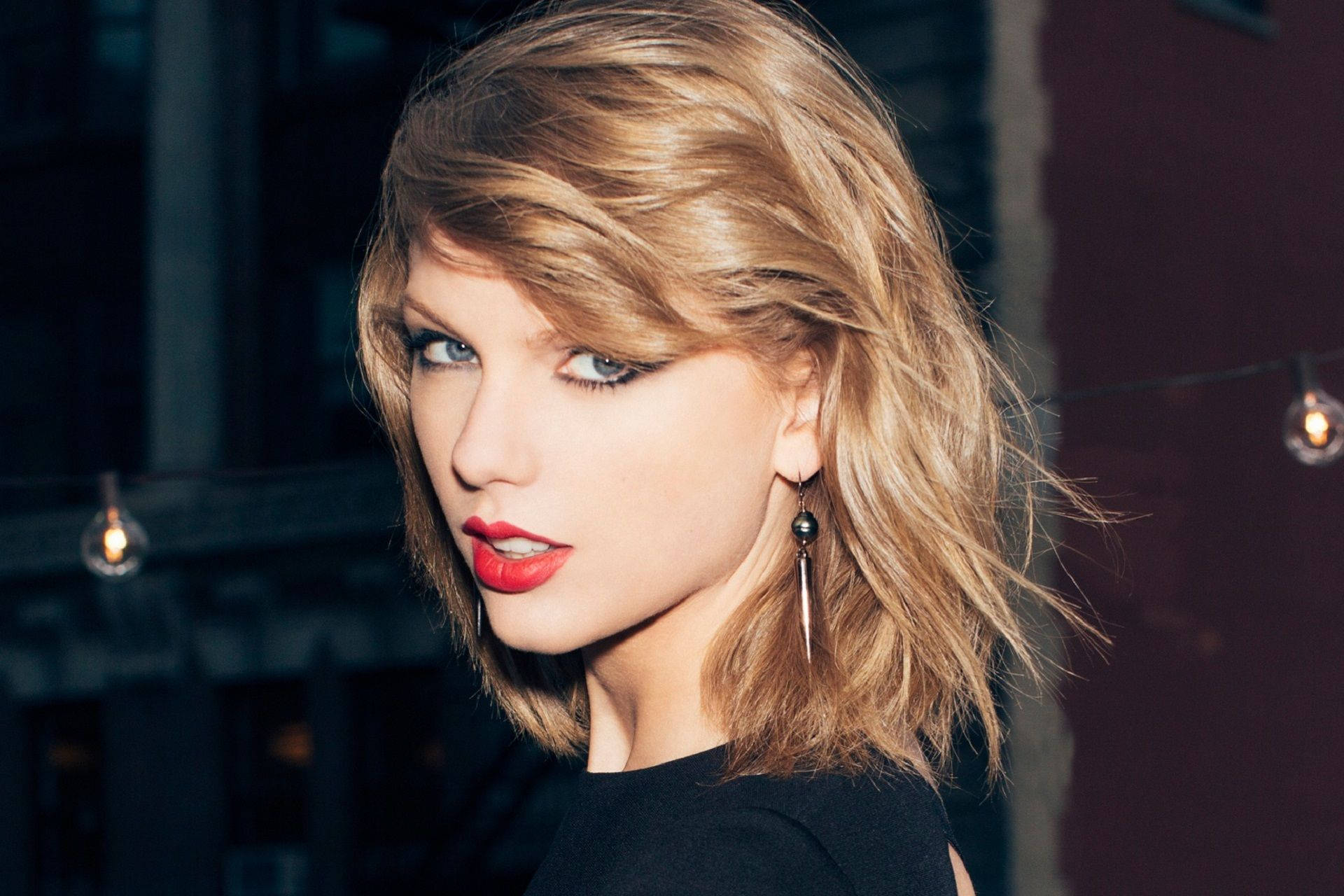 Taylor Swift 1920X1280 Wallpaper and Background Image