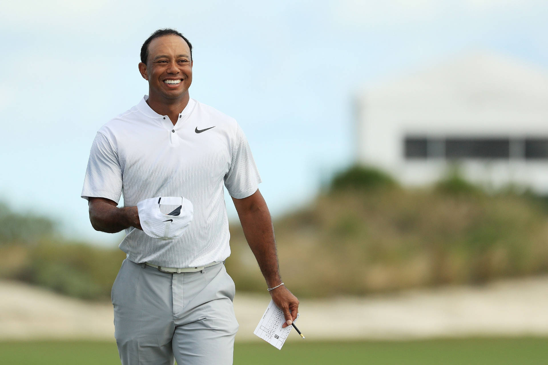 Tiger Woods 5120X3413 Wallpaper and Background Image
