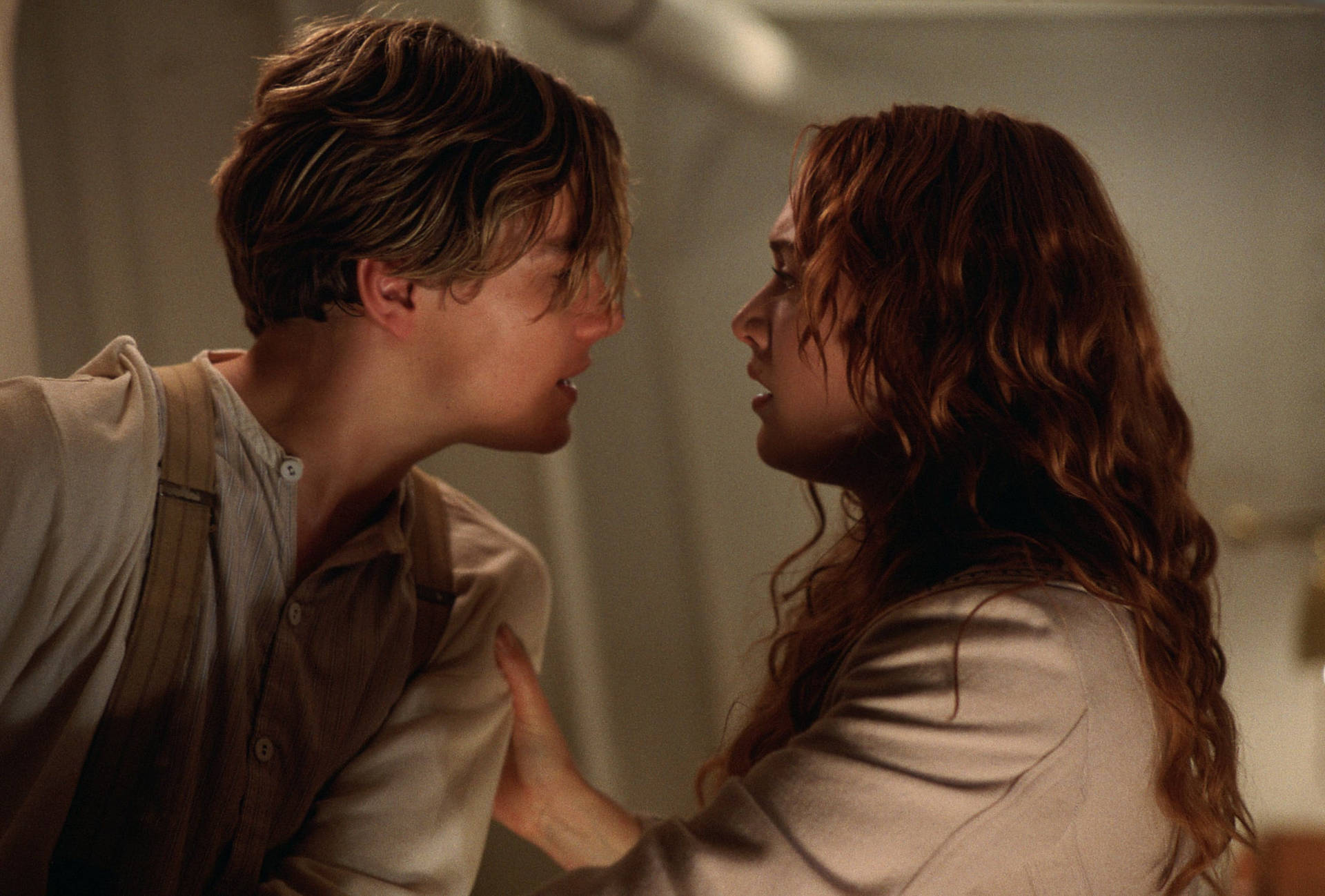 Titanic 2048X1385 Wallpaper and Background Image