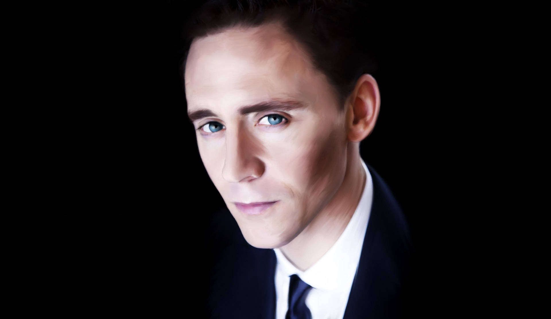 Tom Hiddleston 1920X1110 Wallpaper and Background Image