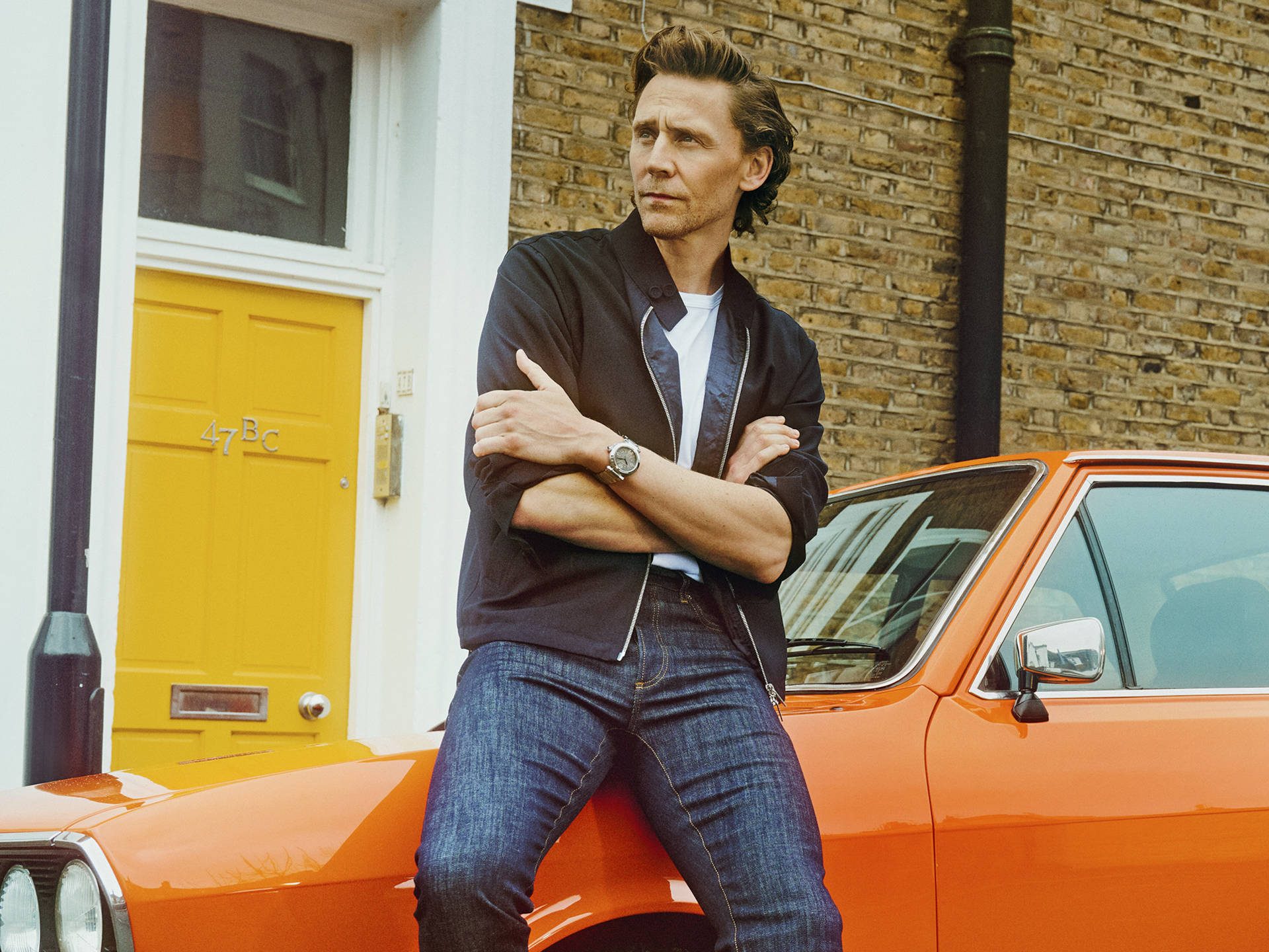 Tom Hiddleston 1920X1440 Wallpaper and Background Image