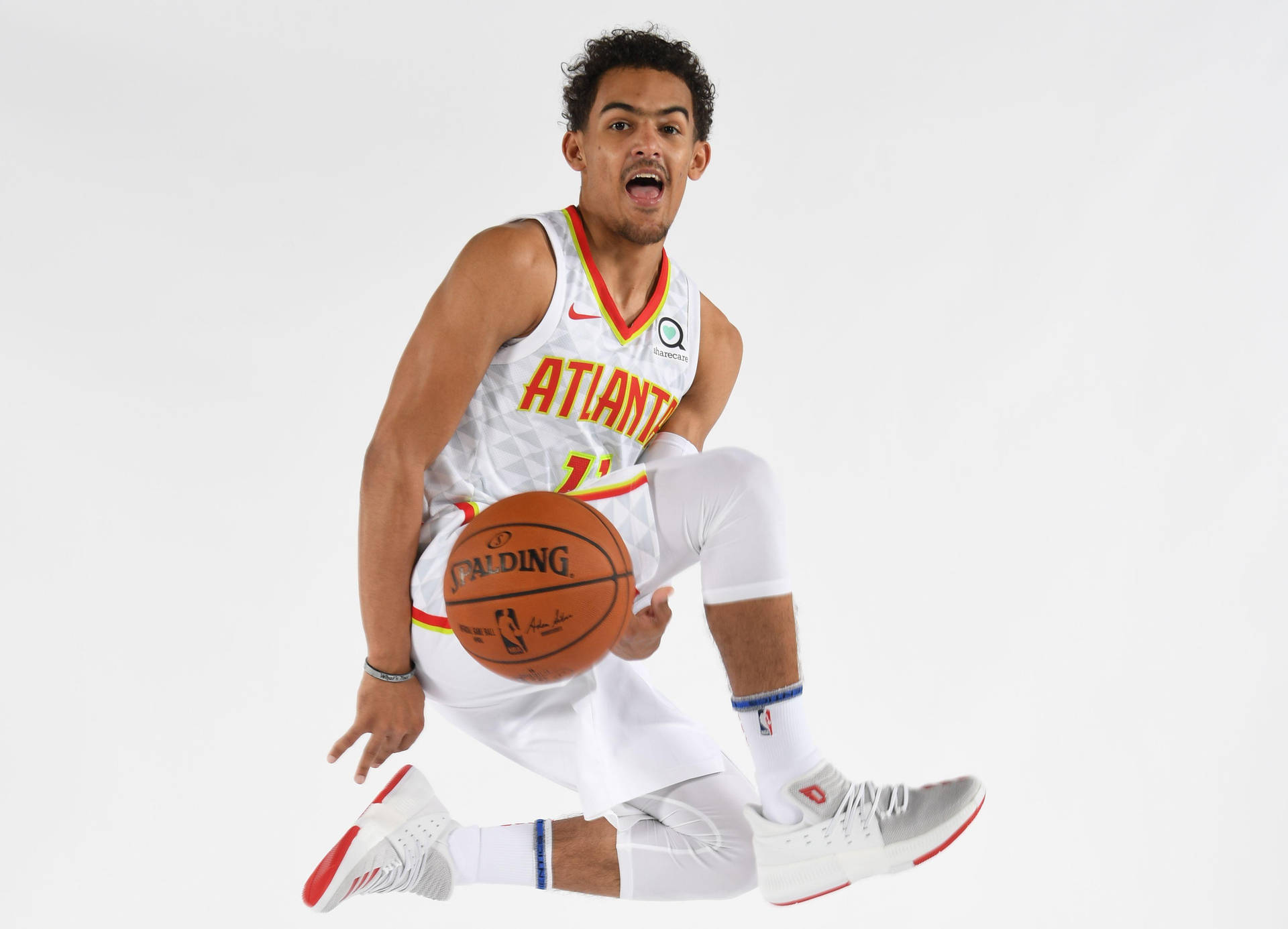 3712X2680 Trae Young Wallpaper and Background