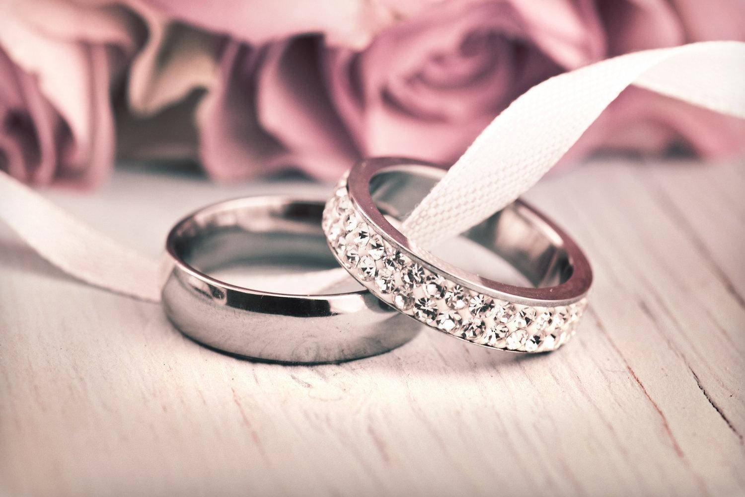 1500X1000 Wedding Rings Wallpaper and Background