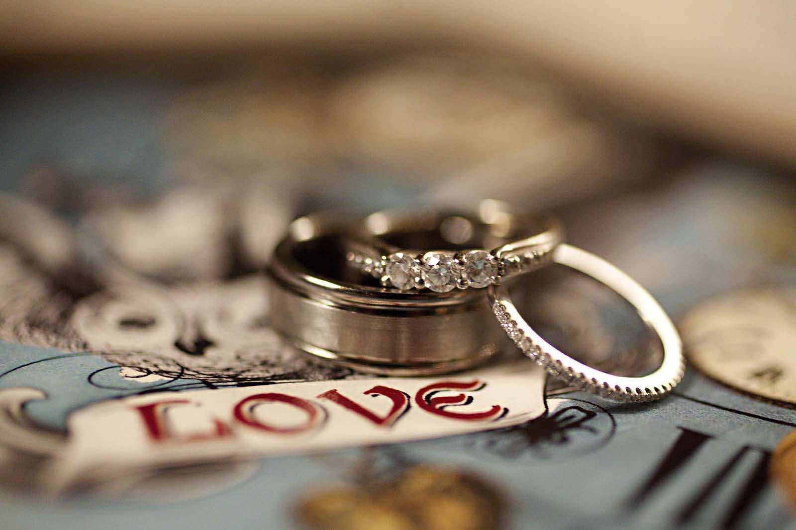 1600X1067 Wedding Rings Wallpaper and Background