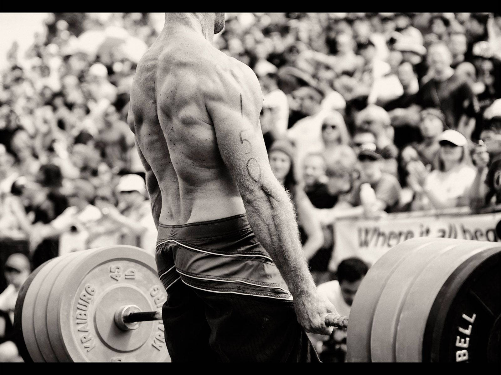Weightlifting 1600X1200 Wallpaper and Background Image