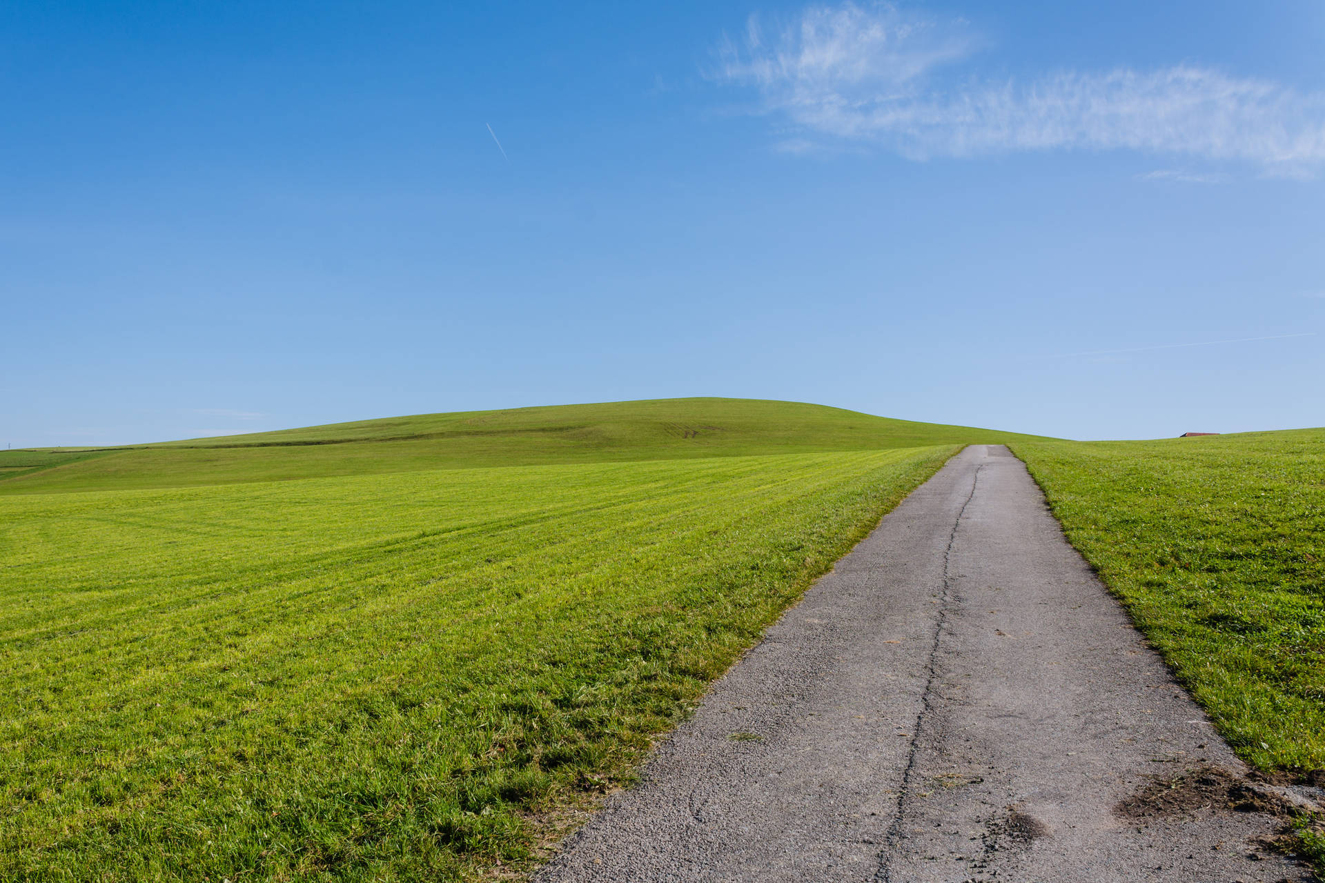 5595X3730 Windows Xp Wallpaper and Background